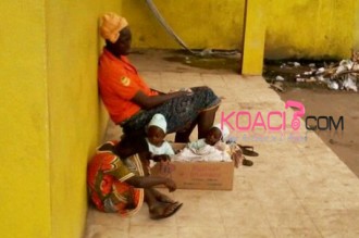 Côte d'Ivoire : Tradition oblige...et on doit faire le mendigot quand on a des jumeaux ! 